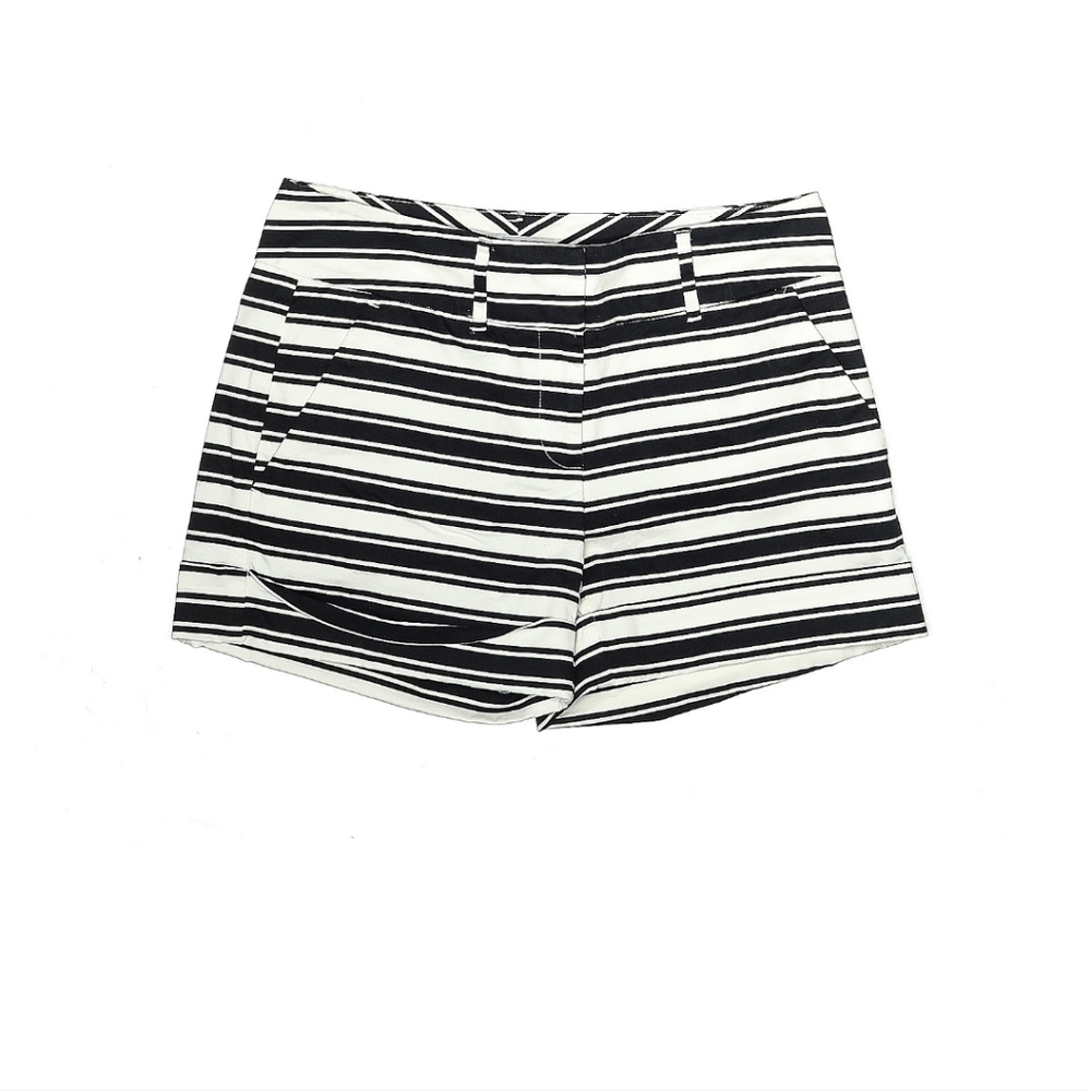 Woman's shorts